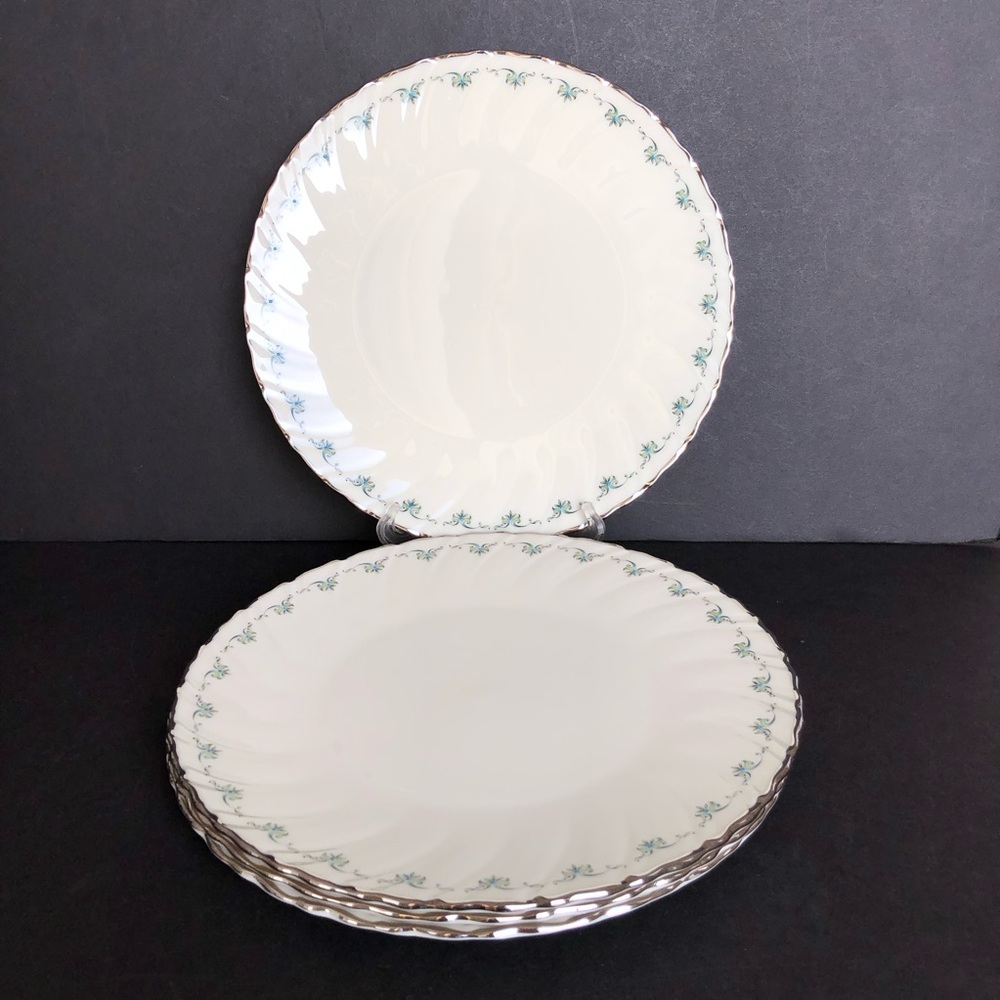 Lot of 4 Lenox Melissa 10 1/2" Platinum Scalloped Dinner Plate USA Excellent